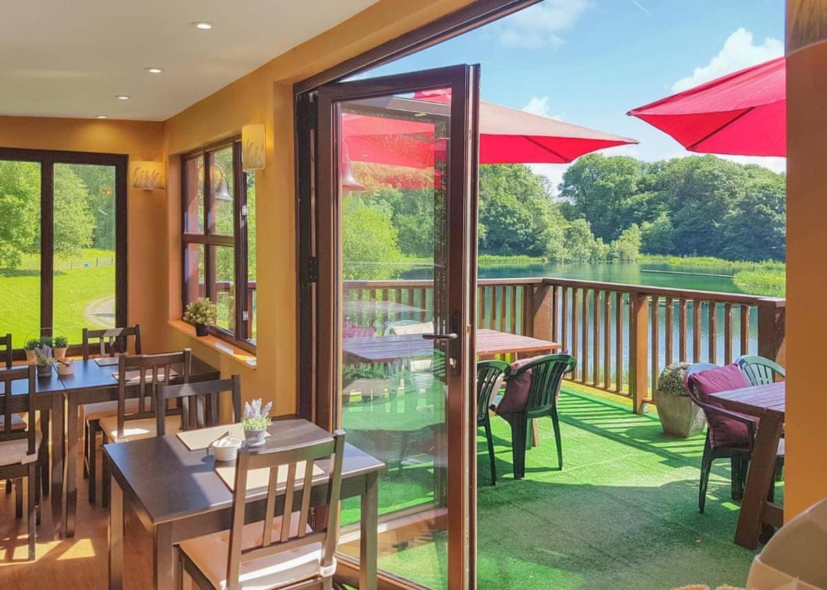 Hotel Garnffrwd Park Llanddarog Exteriér fotografie